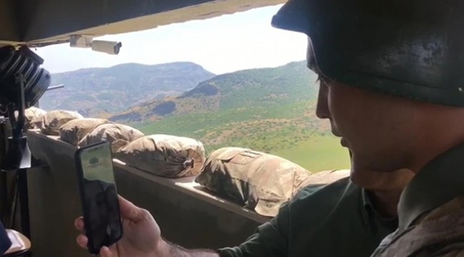 Mehmetçiğe duygulandıran bayram sürprizi