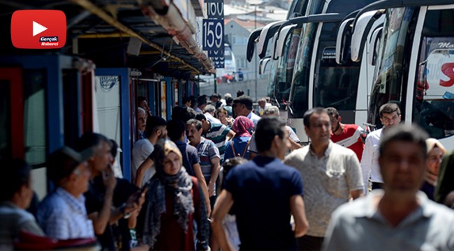 Otogarda gidiş yoğunluğu devam ediyor