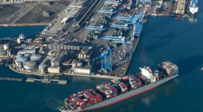 Türkiye'den İsrail'e hareket eden Panama bayraklı gemide yangın