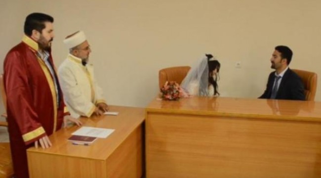 AK Parti'li belediyede dini nikah kıyılmaya başlandı