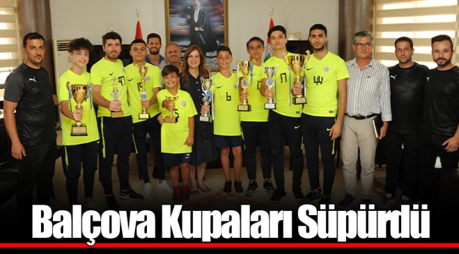 Balçova Kupaları Süpürdü