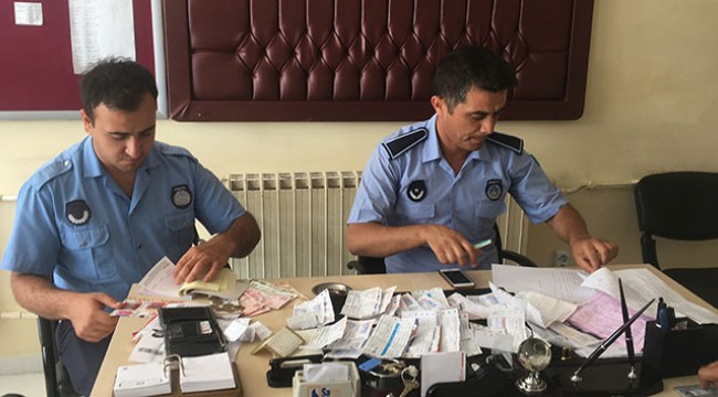 Dilencinin taktiği zabıtaları şaşkına çevirdi