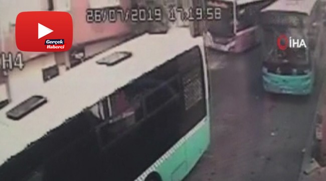 Freni boşalan halk otobüsünün iş yerine girme anı kamerada