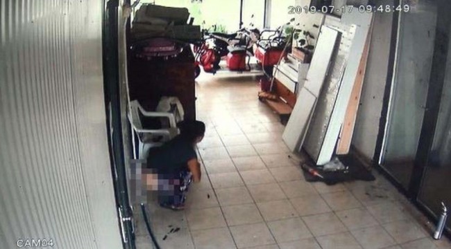 Hırsızlık için girdiği iş yerine tuvaletini yaptı: ‘Bir hayvanın yaptığını zannettik’