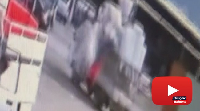 Hurda yüklü kamyonetten böyle düştü, 4 gündür hayat mücadelesi veriyor
