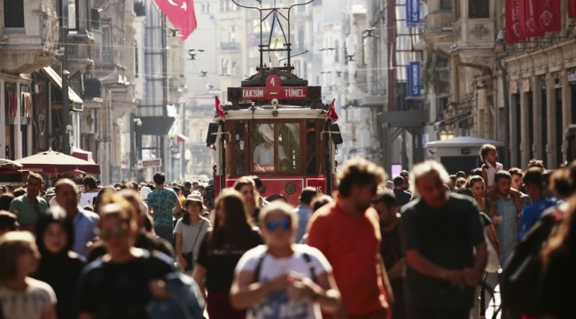 İstanbul Valiliği kentteki Suriyeli göçmenler için tarih verdi