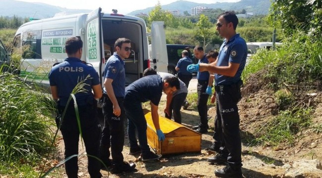 İşten çıkarılınca bunalıma girdi, ailesine mektup yazıp intihar etti