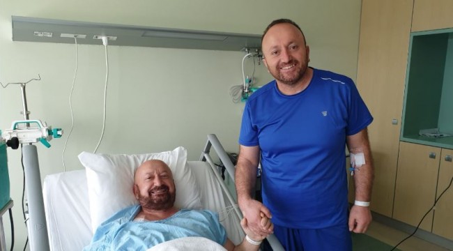 Kardeşinin böbreğiyle hayata tutundu