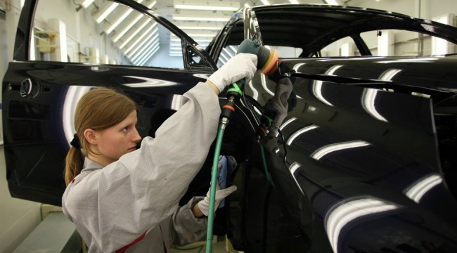 Nissan satışlardaki düşüş nedeniyle 10 bin kişiyi işten çıkaracak