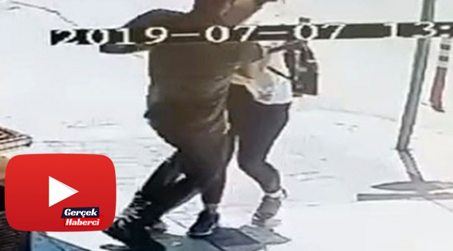 Sokakta tartışma vatandaşın tokadı ile bitti o anlar kamerada