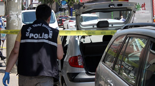 Trafikte kendisine yol vermeyen gence defalarca ateş etti