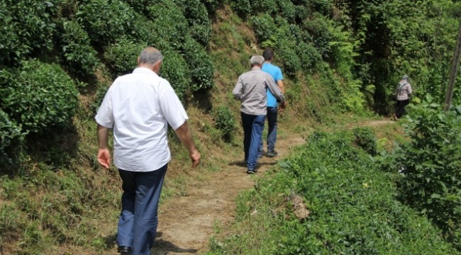 Yol için arazisini vermeyen bir kişi 25 haneyi yolsuz bırakıyor