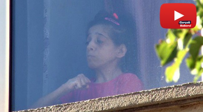 Annesi kilitledi, polis çilingirle kurtardı
