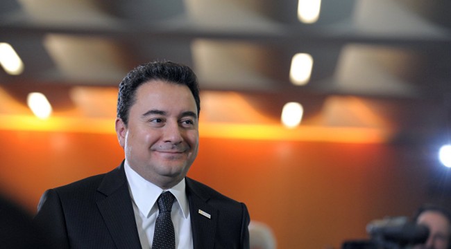 'Babacan yeni parti için aralıkta harekete geçiyor, yakın zamanda kamuoyu önüne çıkacak'