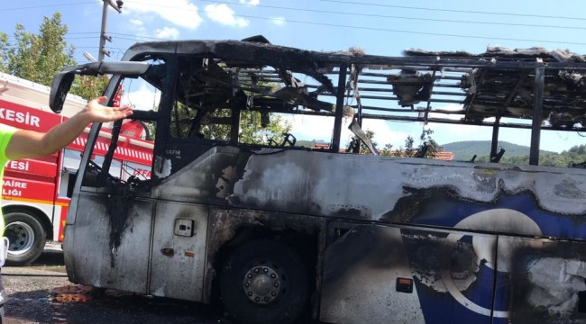 Balıkesir'de otobüs alev aldı: Ölü ve yaralılar var