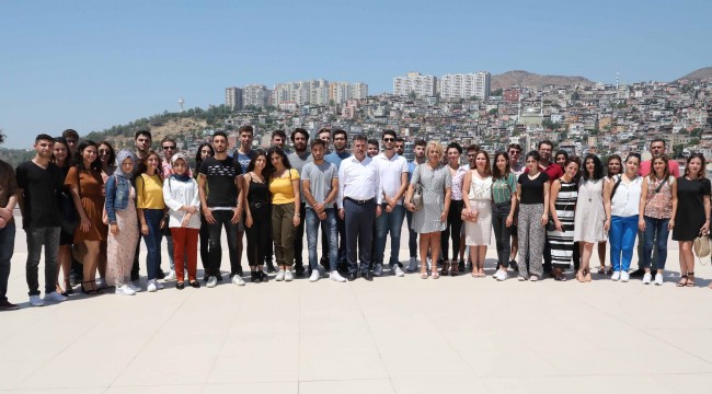 BAYSEM öğrencilerinden Başkan Sandal’a ziyaret