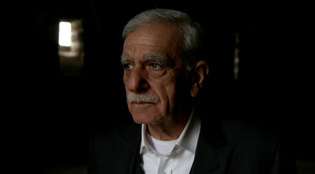 Belediye Başkanlığı görevinden alınan Ahmet Türk'ten ilk açıklama
