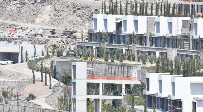 Bodrum'da imara aykırılıklar yapıların yıkımına başlandı