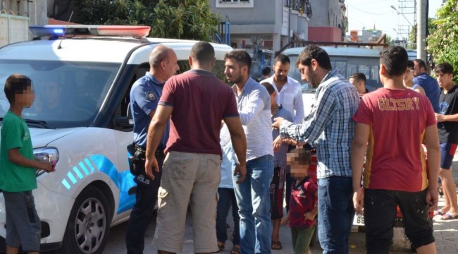 Çocuk tacizi şüphelisi linç edilmek istendi: Üzerinden 16 toka, sabun ve 4 metre kablo çıktı