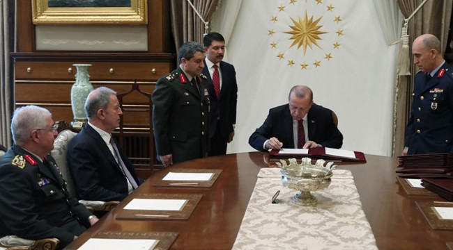 Emekli subaylardan YAŞ tepkisi: "TSK’yi küçültüyorlar"