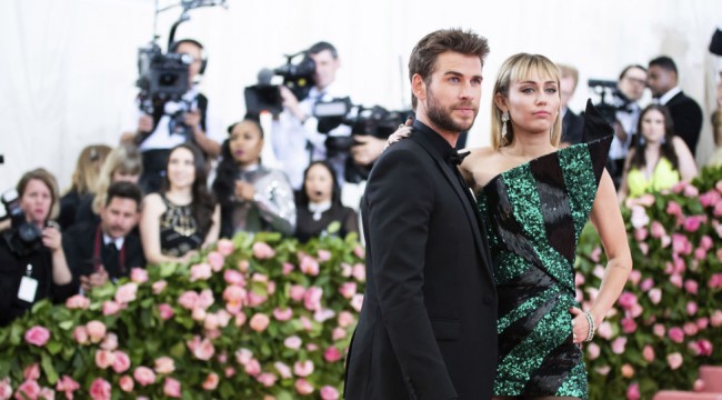 'İlişkimiz eşsiz ve modern' demişti: Cyrus- Hemsworth çifti ayrıldı