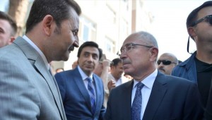 Vali Yaman'dan 'hediye' açıklaması: Tamamen iftira, faturaların hepsi sembolik hediyeleri kapsıyor