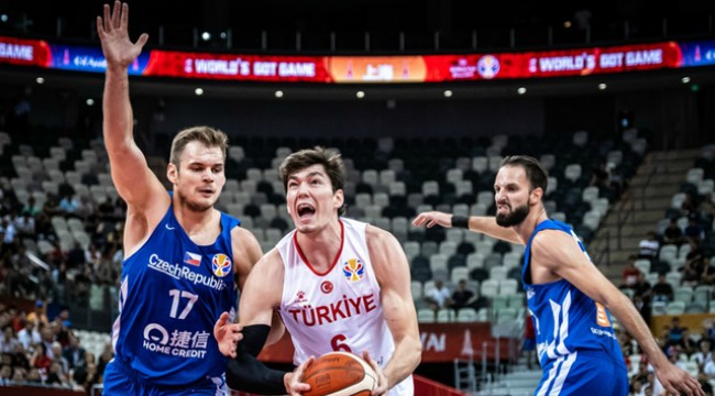 12 Dev Adam, Dünya Kupası'na veda etti