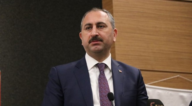Adalet Bakanı Gül'den Sabah yazarına 'FETÖ' tepkisi