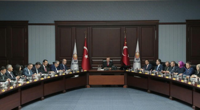 AK Parti MKYK sona erdi