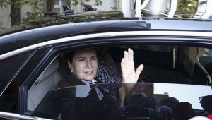 Akşener taburcu edildi: Su içerken dikkatli olun