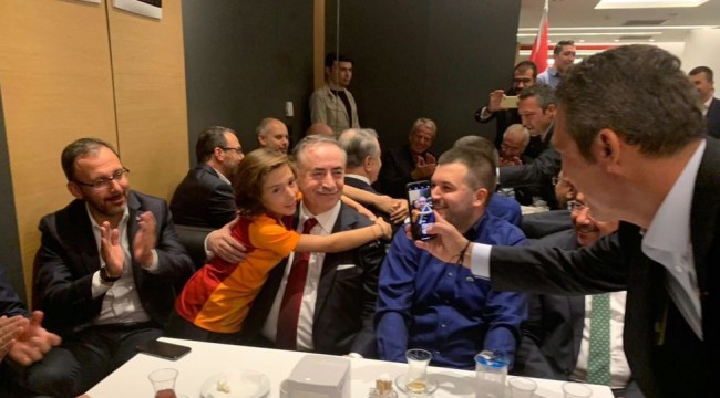 Ayan: Bakanı resimden çıkarttığımız anda ne Ali Koç o resmi çeker ne de Mustafa Bey Ali Koç'la o kareye girer