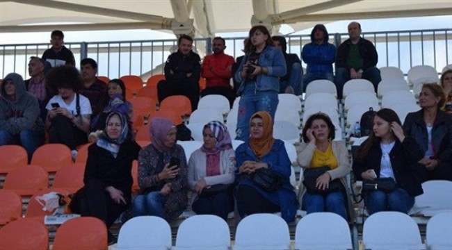 Bekar erkeklerin izleyemediği maç sonrası Vali açıklama yaptı