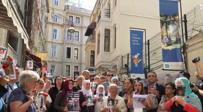Cumartesi Anneleri: “Diyarbakır’daki ailelerin acılarını en iyi biz anlarız. Onların acılarının günlük siyasetin bir parçası haline getirilmesi en çok bizi yaralar”