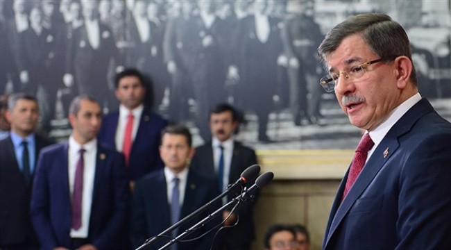 Davutoğlu'nun toplantısına 10 AK Parti'li vekil katıldı