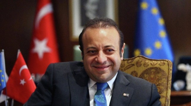 Egemen Bağış'ın eşinden sosyal medya paylaşımı: Söylersem yer yerinden oynar