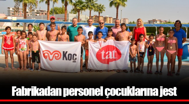 Fabrikadan personel çocuklarına jest