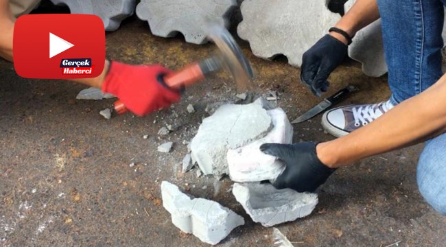 Kargo şirketinde paketleri açan polis gözlerine inanamadı