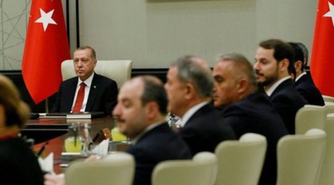 Kulis: Albayrak ve liyakatli denilerek dışarıdan alınan bakanlar gidebilir