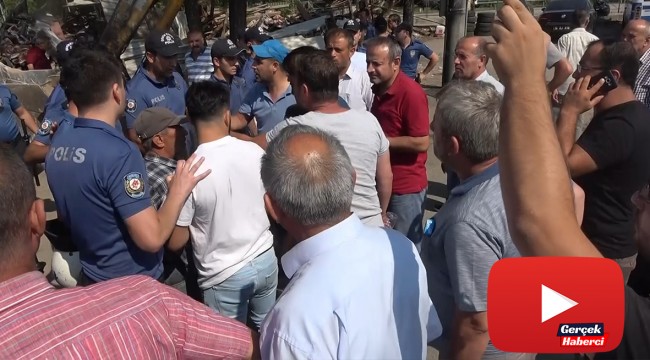 Minibüsçüler tuvalet için ayaklandı...Kepçe kazmayı vurdu olaylar çıktı
