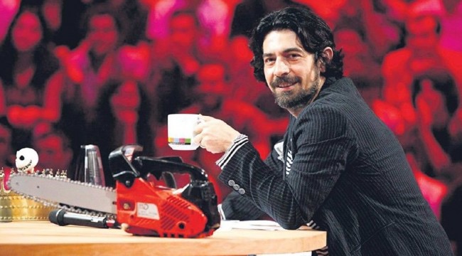 Okan Bayülgen'den 'Neden AKP'ye yanladın?' sorusuna yanıt: Yapma ya, öyle mi görünüyor oradan?