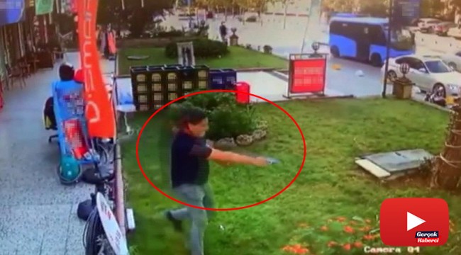 Senet çetesinin iş yeri sahibine silahlı saldırı anları kamerada