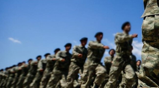 130'u kadın 2 bin 330 vatandaşımız gönüllü askerliğe başvurdu