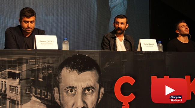 Eğlence dünyasının iki ismi el sıkıştı