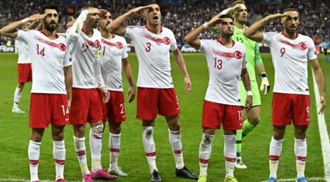 Fransa'ya lider gittik, lider dönüyoruz!