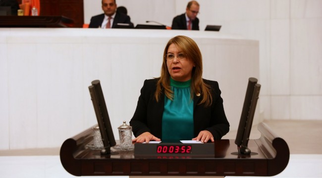 GÜLİZAR BİÇER KARACA ‘ACIPAYAM DEPREMZEDELERİ İÇİN TOPLANAN PARA ARAŞTIRILSIN’ DEDİ