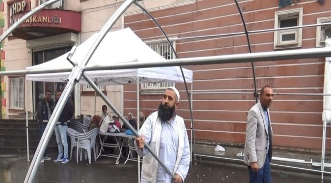 HDP önünde oturma eylemine devam eden aileler için kışlık çadır kuruldu