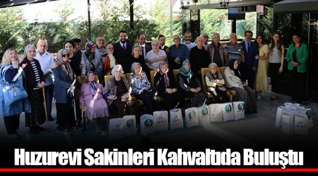Huzurevi Sakinleri Kahvaltıda Buluştu