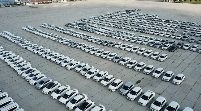 İddia: İBB'nin iki seçim arasında kiraladığı lüks makam araçları AVM otoparkında saklanmış