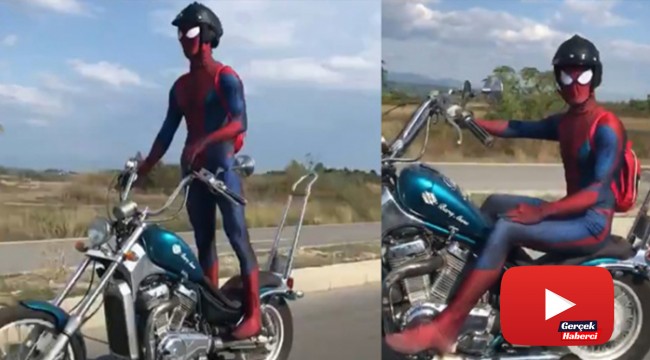 Karayolundaki motosikletli "örümcek adam" görenleri şaşırttı