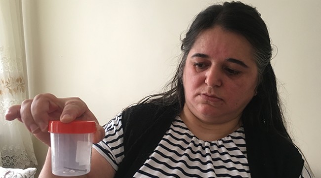 Karın ağrısı şikayetiyle hastaneye giden kadının midesinden çıkan şok etti